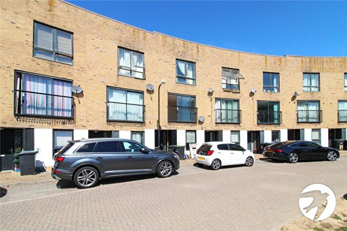 4 Bedroom Terraced House To Rent In Southfields Green, Gravesend, Kent, DA11
