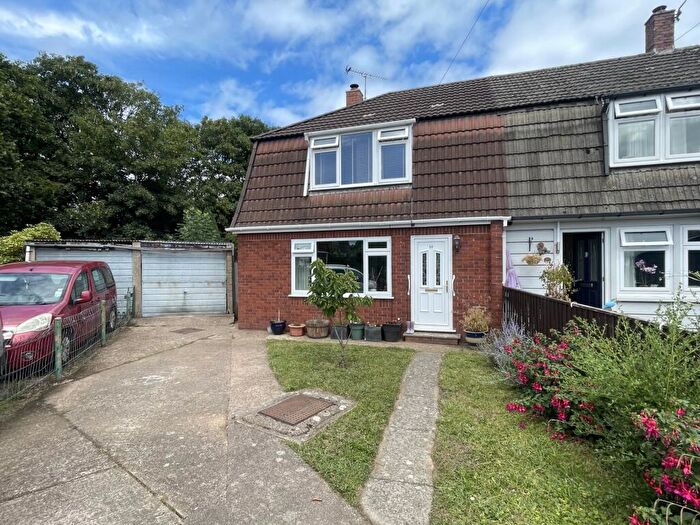 3 Bedroom Semi Detached House For Sale In Mandrake Road, Alphington, EX2