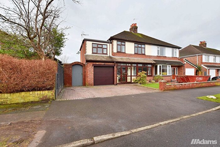 4 Bedroom Semi-Detached House For Sale In Middlehurst Road, Grappenhall, WA4