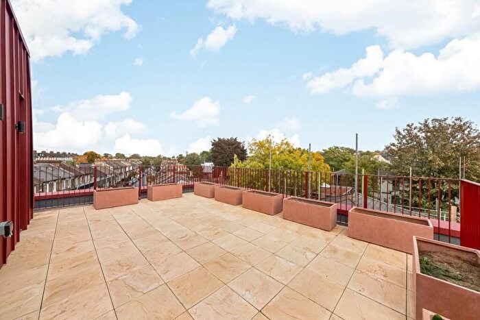 2 Bedroom Apartment For Sale In Brockley Cross, Brockley, London, SE4
