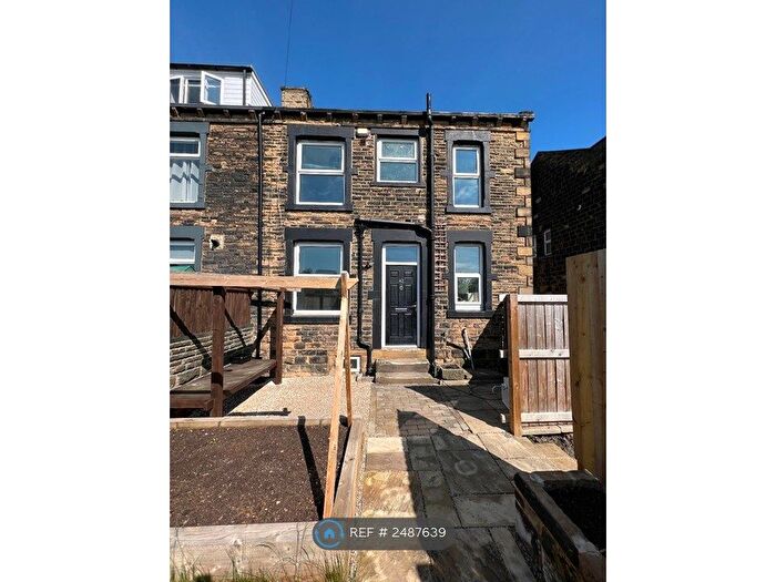 2 Bedroom Terraced House To Rent In Zoar Street, Morley, Leeds, LS27