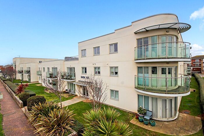 3 Bedroom Flat For Sale In Broadmark Lane, Rustington, BN16