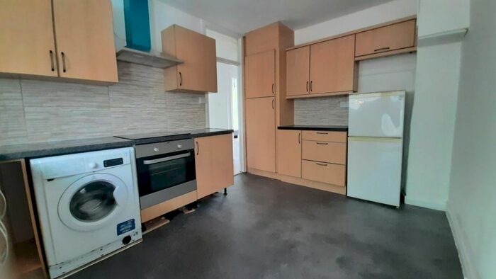 2 Bedroom Flat To Rent In Manson Avenue, Harrow, HA3