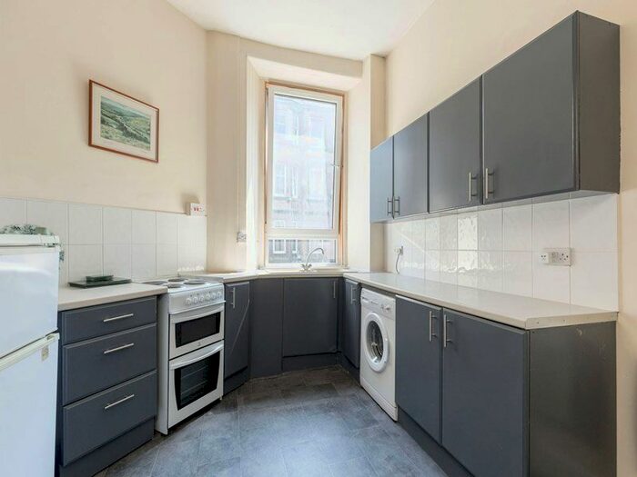 1 Bedroom Flat To Rent In Easter Road, Easter Road, Edinburgh, EH7