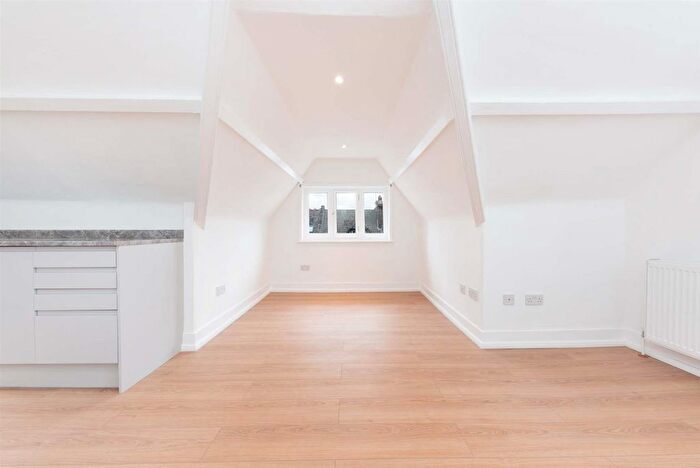 1 Bedroom Flat To Rent In Berkeley Road, Crouch End, N8