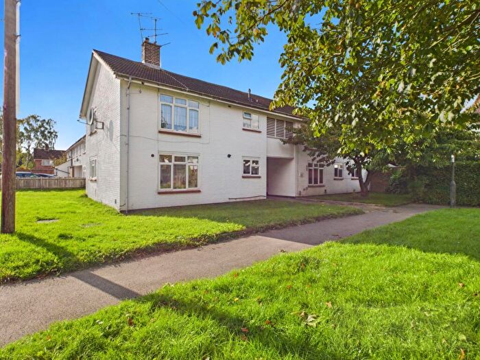 1 Bedroom Apartment To Rent In Gainsborough Road, Crawley, RH10