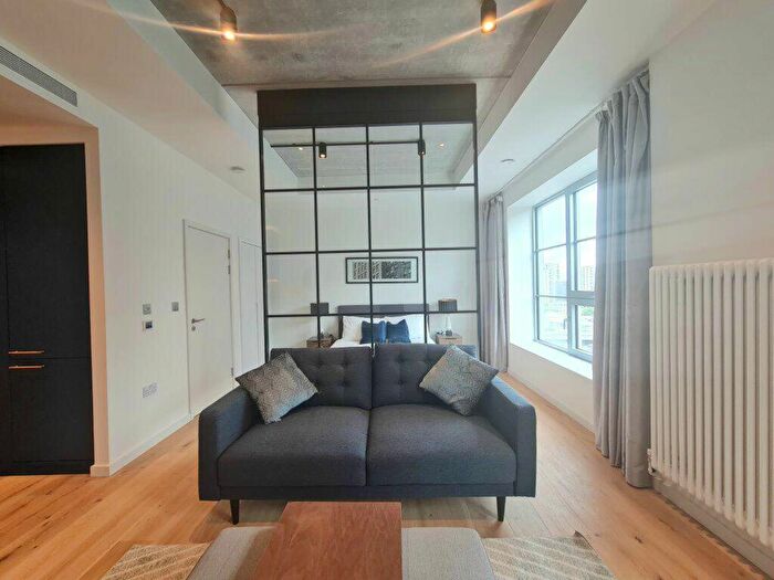 1 Bedroom Flat To Rent In Goodluck Hope, Canary Wharf, E14