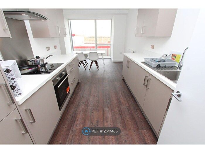 3 Bedroom Maisonette To Rent In Shackleton Way, London, E16