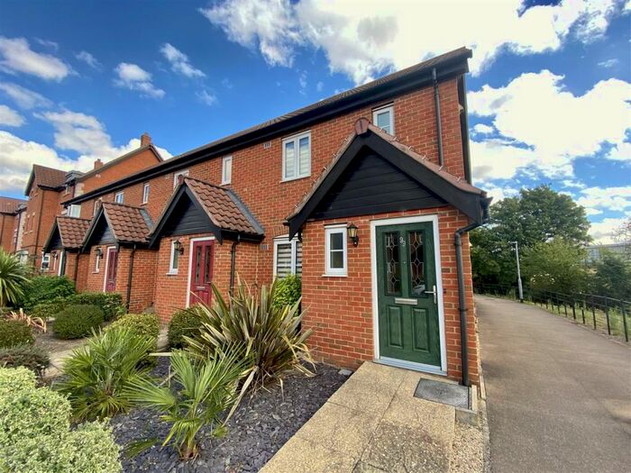 2 Bedroom Semi-Detached House To Rent In Blue Boar Lane, Norwich, NR7