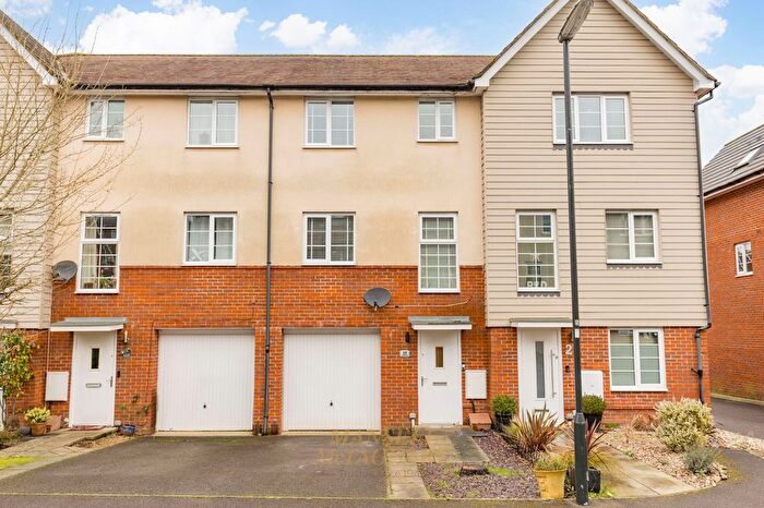 4 Bedroom Terraced House For Sale In Grayrigg Road, Maidenbower, RH10