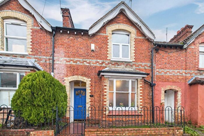 3 Bedroom Terraced House For Sale In Edgehill Street, Reading, Berkshire, RG1