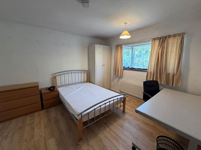 1 Bedroom House To Rent In Sir Henry Parkes Road, CV4