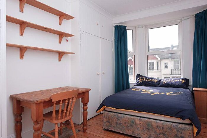 1 Bedroom Terraced House To Rent In Hollingbury Road, Brighton, BN1