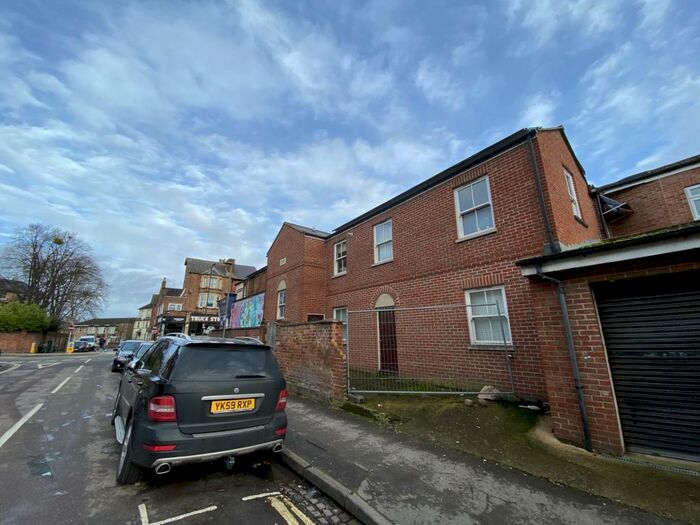 5 Bedroom Apartment To Rent In Oxford, Cowley, Oxfordshire, OX4