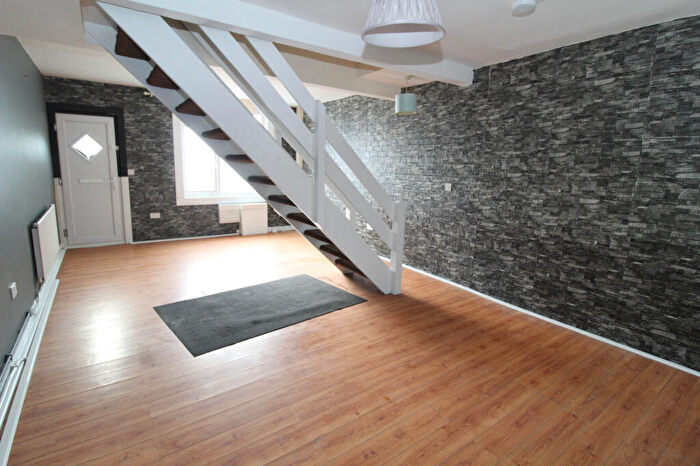 2 Bedroom Terraced House To Rent In Constitution Road, Chatham, ME5