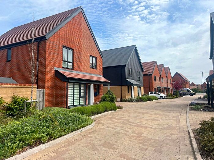 4 Bedroom Detached House For Sale In Bella Rosa Drive, Langley, Maidstone, Kent, ME17