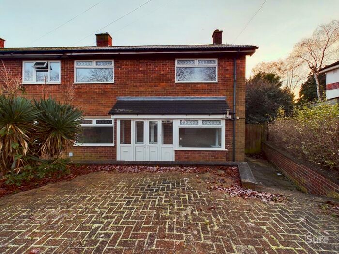 3 Bedroom Semi-Detached House To Rent In Nelson Street, Swadlincote, DE11