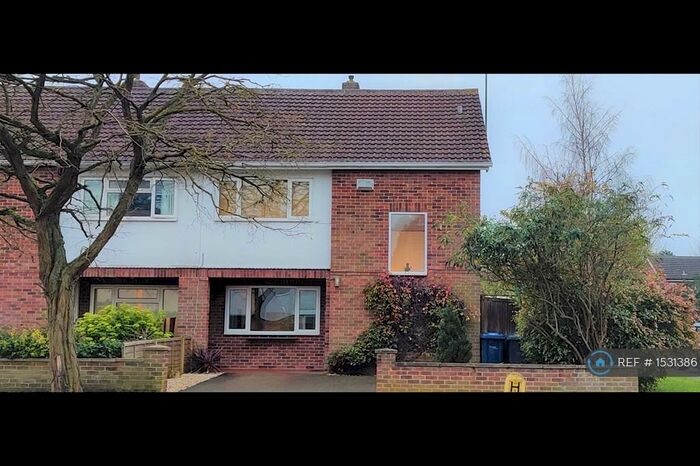 3 Bedroom Semi-Detached House To Rent In Perse Way, Cambridge, CB4