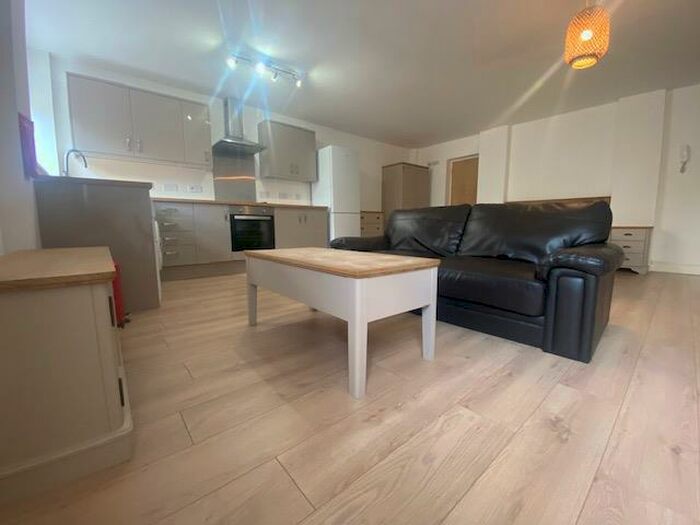 Flat To Rent In Flat, Peterborough, PE1