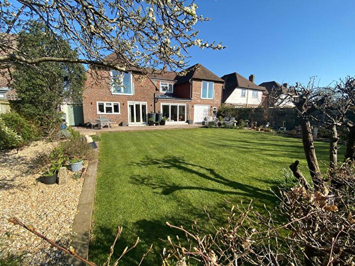 6 Bedroom Detached House For Sale In Clovelly Road, Emsworth, PO10