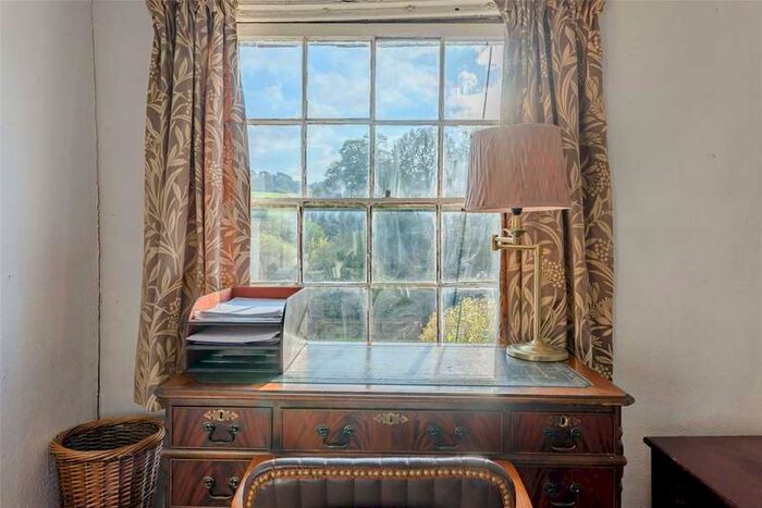 5 Bedroom Detached House For Sale In Smockham Farmhouse, Reynolds Lane, Tunbridge Wells, Kent, TN4