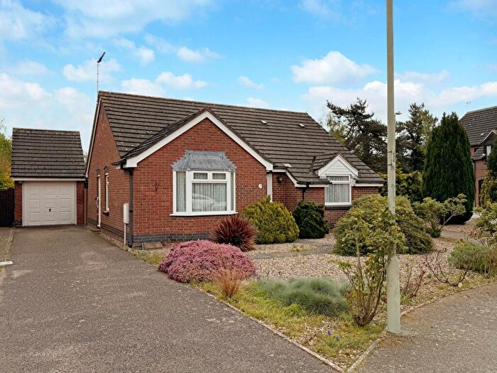3 Bedroom Detached Bungalow For Sale In Dodson Vale, Kesgrave, Ipswich, IP5