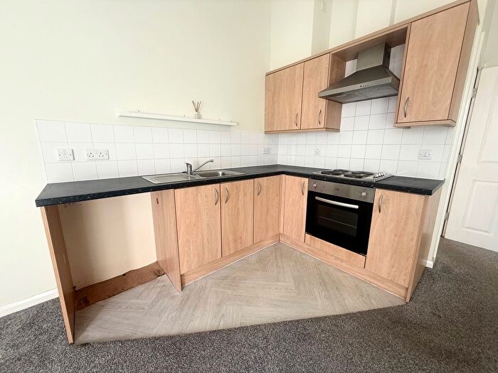 2 Bedroom Flat To Rent In Grime Lane, Wakefield, WF4