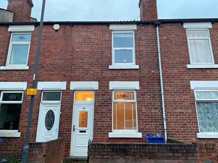 2 Bedroom Terraced House To Rent In Park Road, DN1