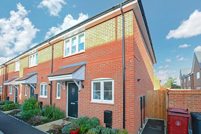 2 Bedroom Semi-Detached House To Rent In Sandpiper Road, Chichester, PO20