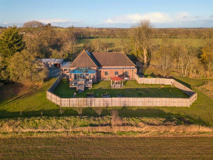 4 Bedroom Detached Bungalow For Sale In Worcester Road, Earls Croome, Worcester WR8