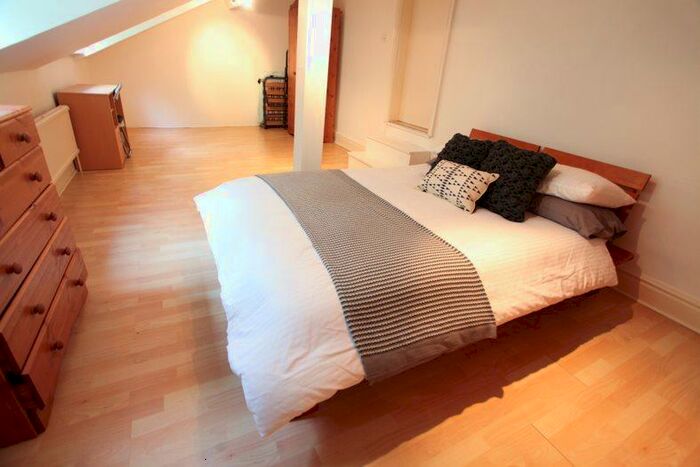 2 Bedroom Flat To Rent In Falkner Square, L8