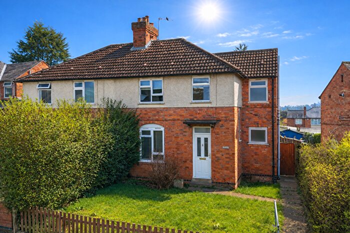 3 Bedroom Semi Detached House For Sale In Park Hill Drive, Leicester, Leicestershire, LE2