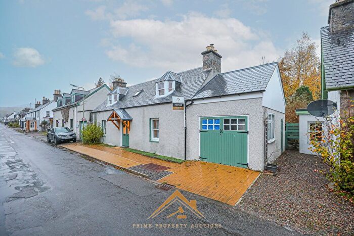 4 Bedroom Detached House For Sale In Ferness Cottage, West Lewiston, Drumnadrochit, IV63