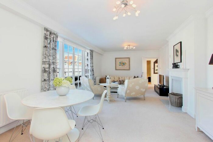 2 Bedroom Flat To Rent In Reeves Mews, Mayfair, W1K