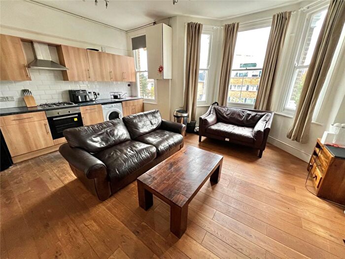 2 Bedroom Flat To Rent In Truro Road, London, N22
