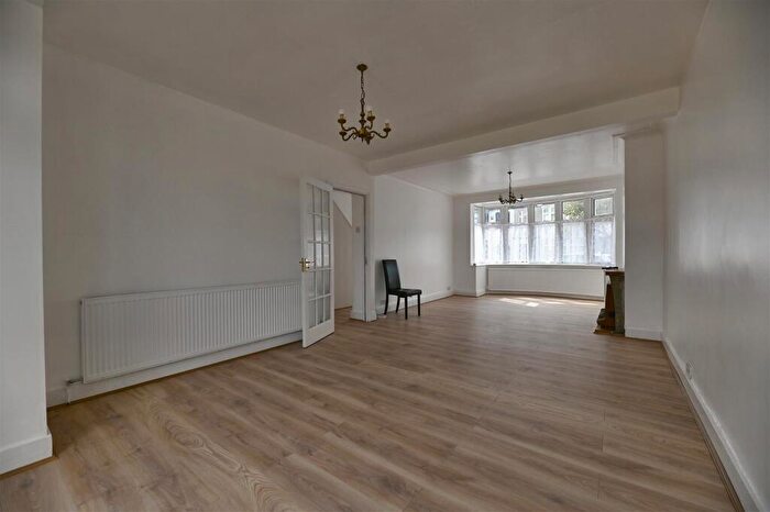3 Bedroom Semi-Detached House To Rent In Sydney Road, Barkingside, IG6