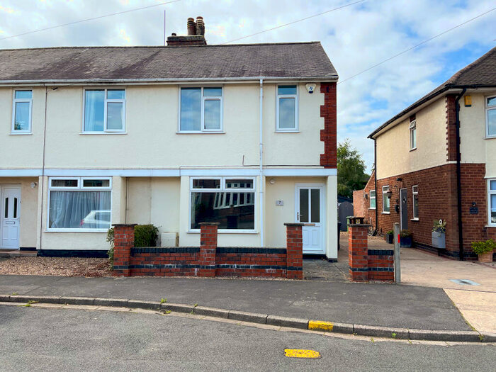 3 Bedroom Semi-Detached House To Rent In Lincoln Avenue, Lincoln, LN6