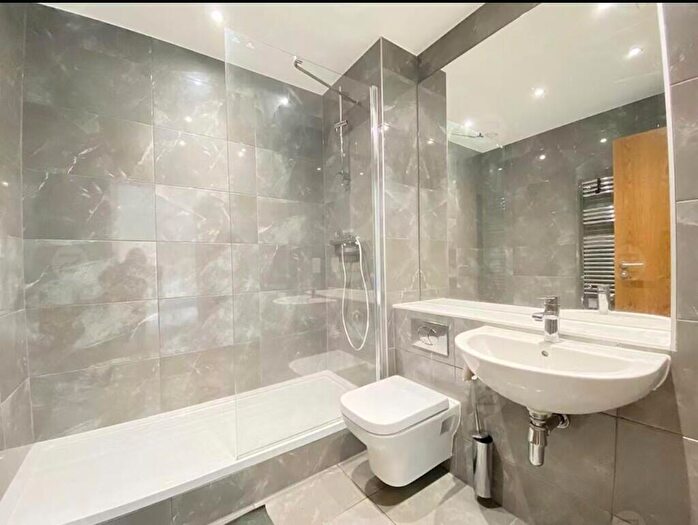 2 Bedroom Flat To Rent In Windmill Street, Birmingham, B1