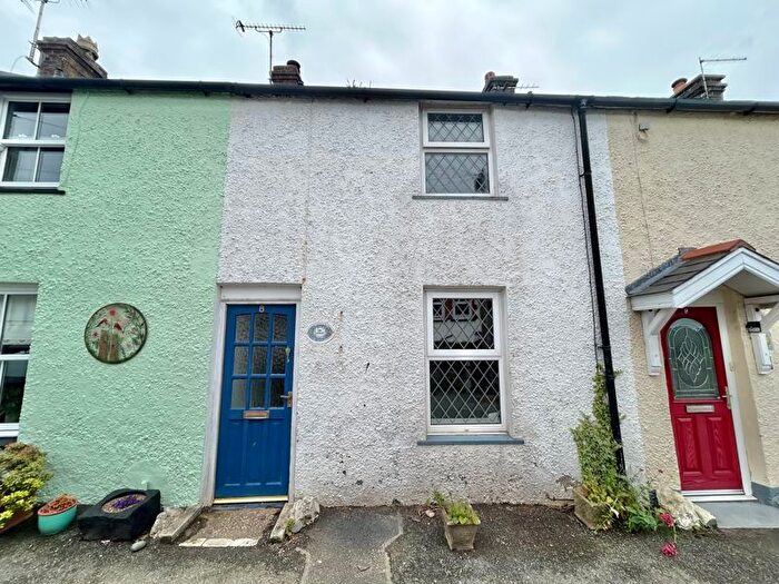 2 Bedroom Terraced House For Sale In Tanrallt Cottages, Dwygyfylchi, LL34