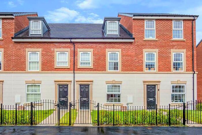 3 Bedroom House To Rent In Ashlar Drive, Eastfield, Scarborough, North Yorkshire, YO11