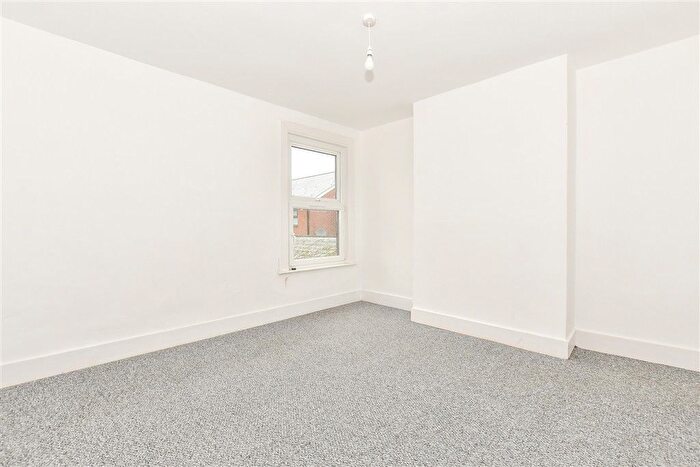 2 Bedroom Terraced House For Sale In Malling Road, Snodland, Kent, ME6