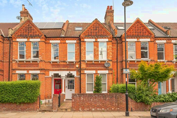 4 Bedroom Property To Rent In Tytherton Road, Tufnell Park, London, N19