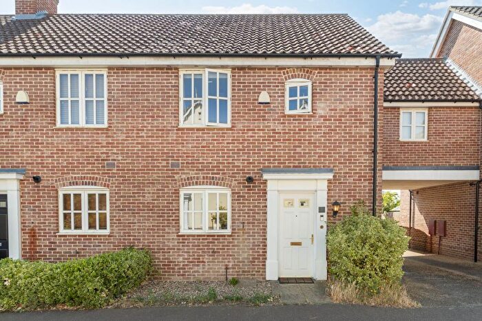 3 Bedroom Semi-detached House For Sale In Vanguard Chase, Costessey, NR5