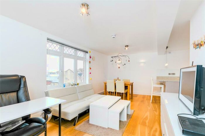 1 Bedroom Flat To Rent In Sheen Lane House, Upper Richmond Road West, East Sheen, London, SW14