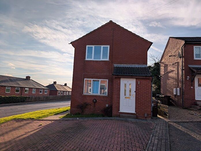 1 Bedroom Flat To Rent In Southfield Fold, Wakefield, WF4