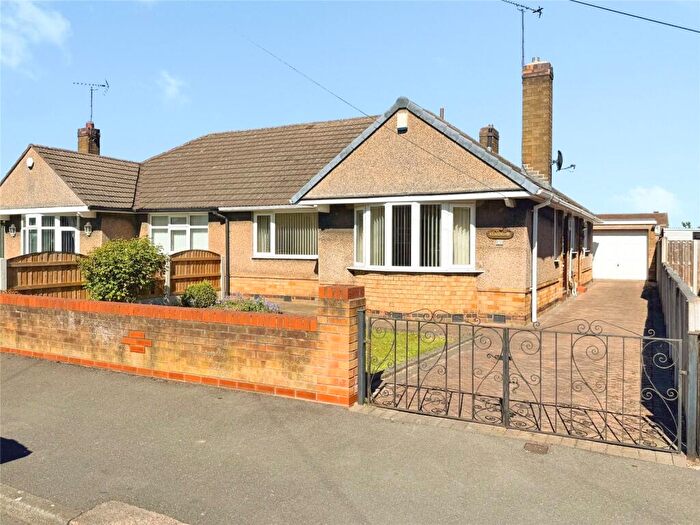 2 Bedroom Bungalow For Sale In Croft Road, Doncaster, South Yorkshire, DN4