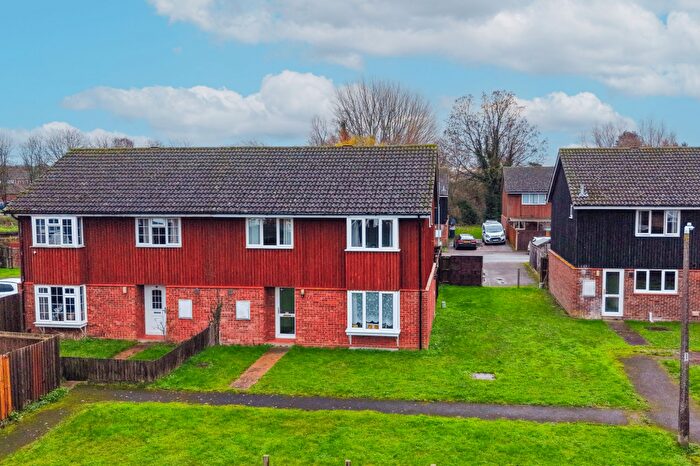 4 Bedroom Semi-Detached House For Sale In Mill Reef Close, Newmarket, CB8