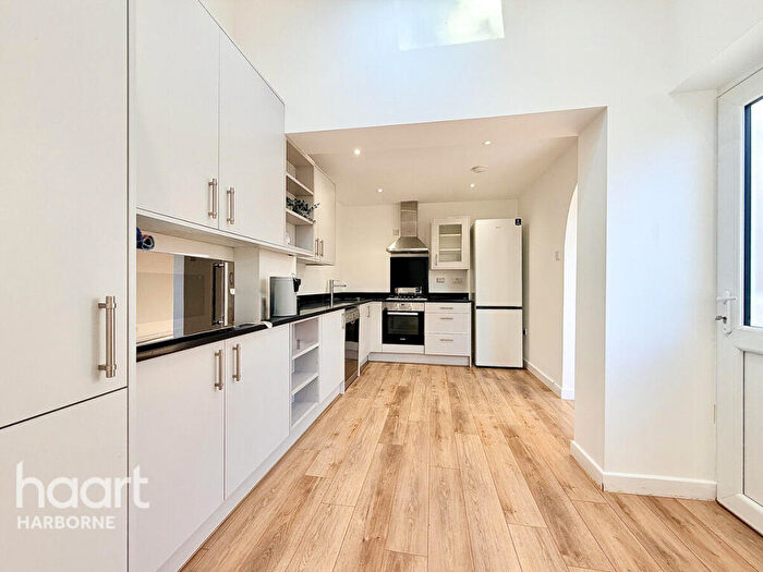 3 Bedroom Terraced House To Rent In Oaklands Avenue, Harborne, B17