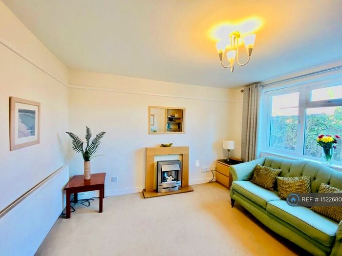 1 Bedroom Flat To Rent In Elmfield Road, Alderley Edge, SK9