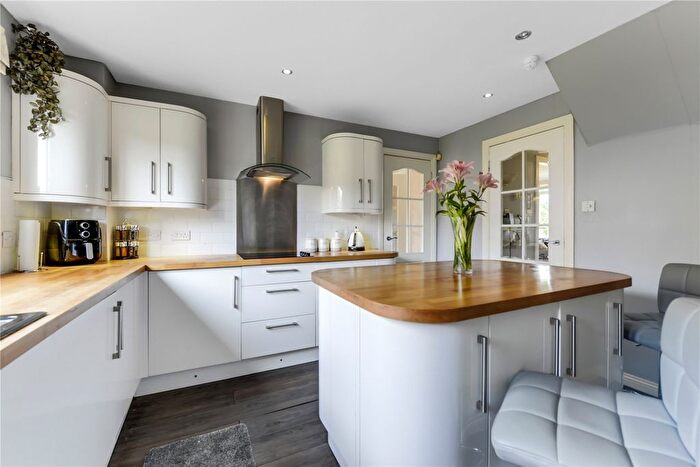 4 Bedroom Detached House For Sale In Bankton Avenue, Livingston, West Lothian, EH54